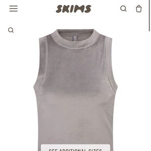 SKIMS- Velour Crew Neck Tank